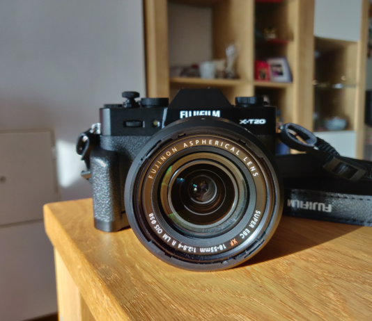 Fujifilm X-T20 with 18-55mm