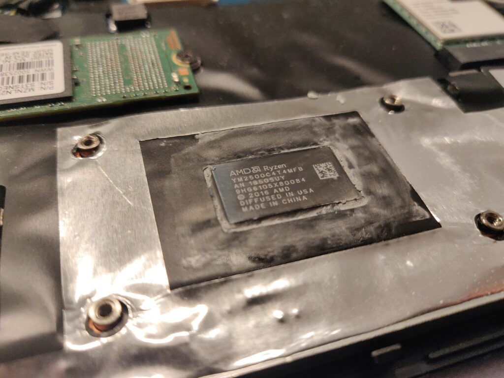 Huawei MateBook D 14 CPU AMD Ryzen 2500U