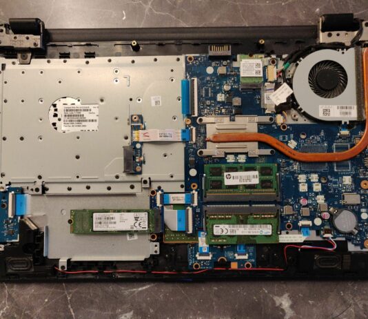 HP 15-ay045ng Disassembly